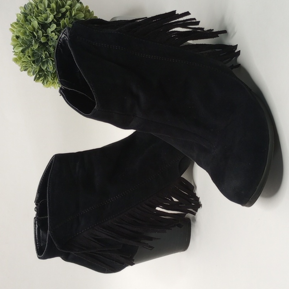 🔴 Fringed Cowgirl Boots